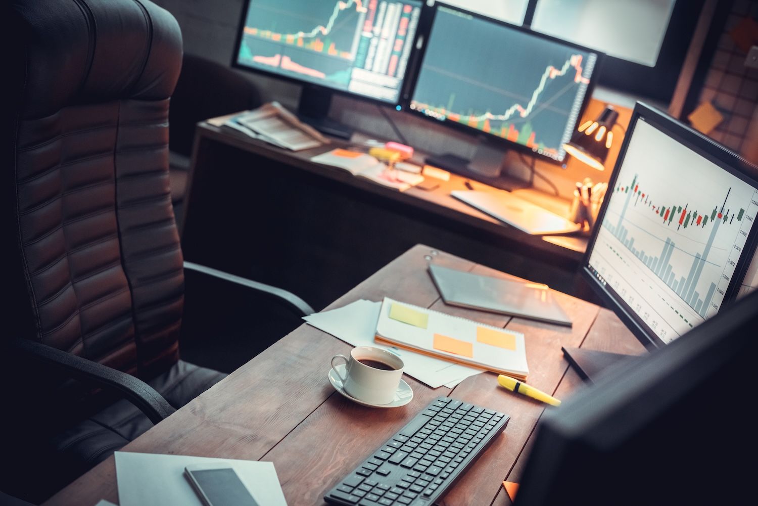 PUMP Token Tests Resistance as $1 Million Whale Loss Looms