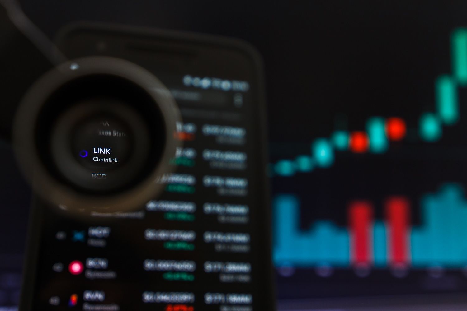 Chainlink Surges 50% in Two Weeks as Real-World Asset Market Tops $25 Billion