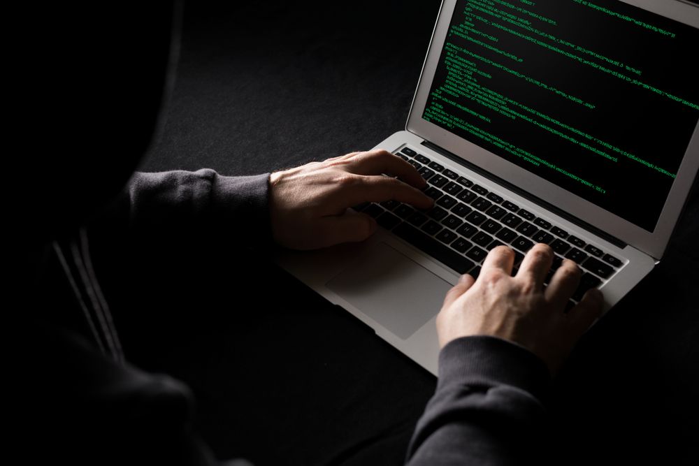 SparkKitty Trojan Infects iOS and Android, Steals Crypto Wallet Data via Images