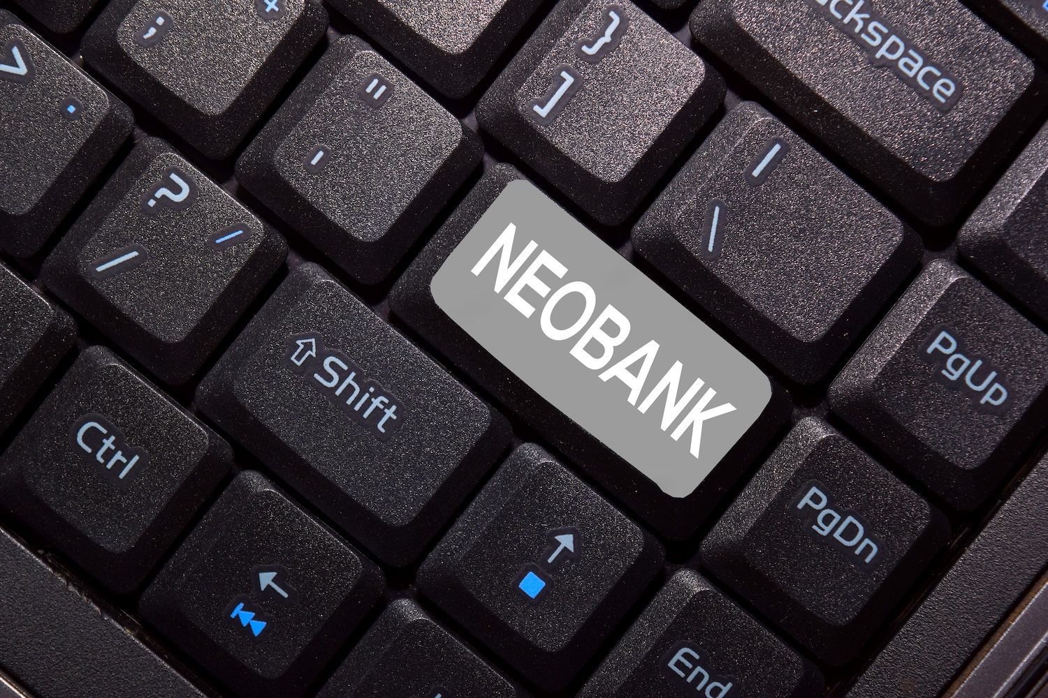 Mantle Launches World's First Blockchain Neobank as MNT Token Gains 2% Amid Market Decline