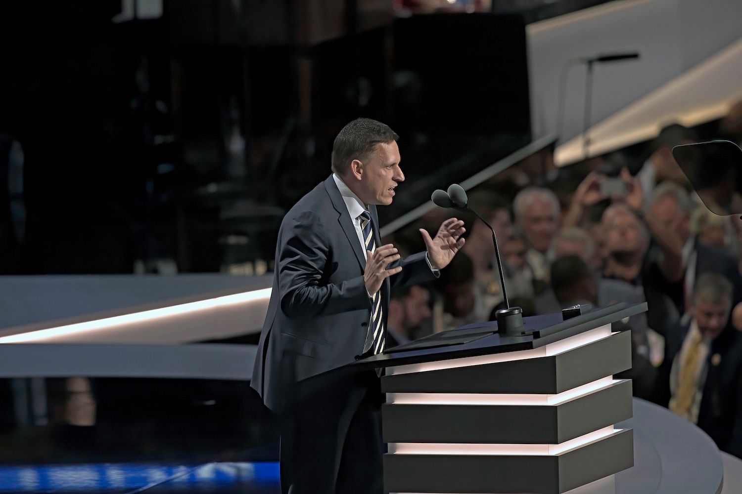 desktop-peter-thiel-fund-dumps-ethzilla-amid-ethereum-crash
