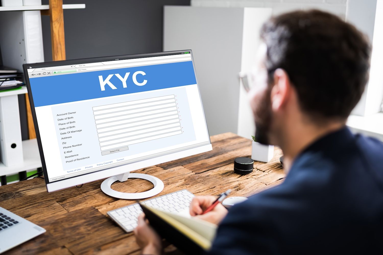 为什么加密货币平台要求KYC? 身份验证和监控背后的真实故事| Yellow.com