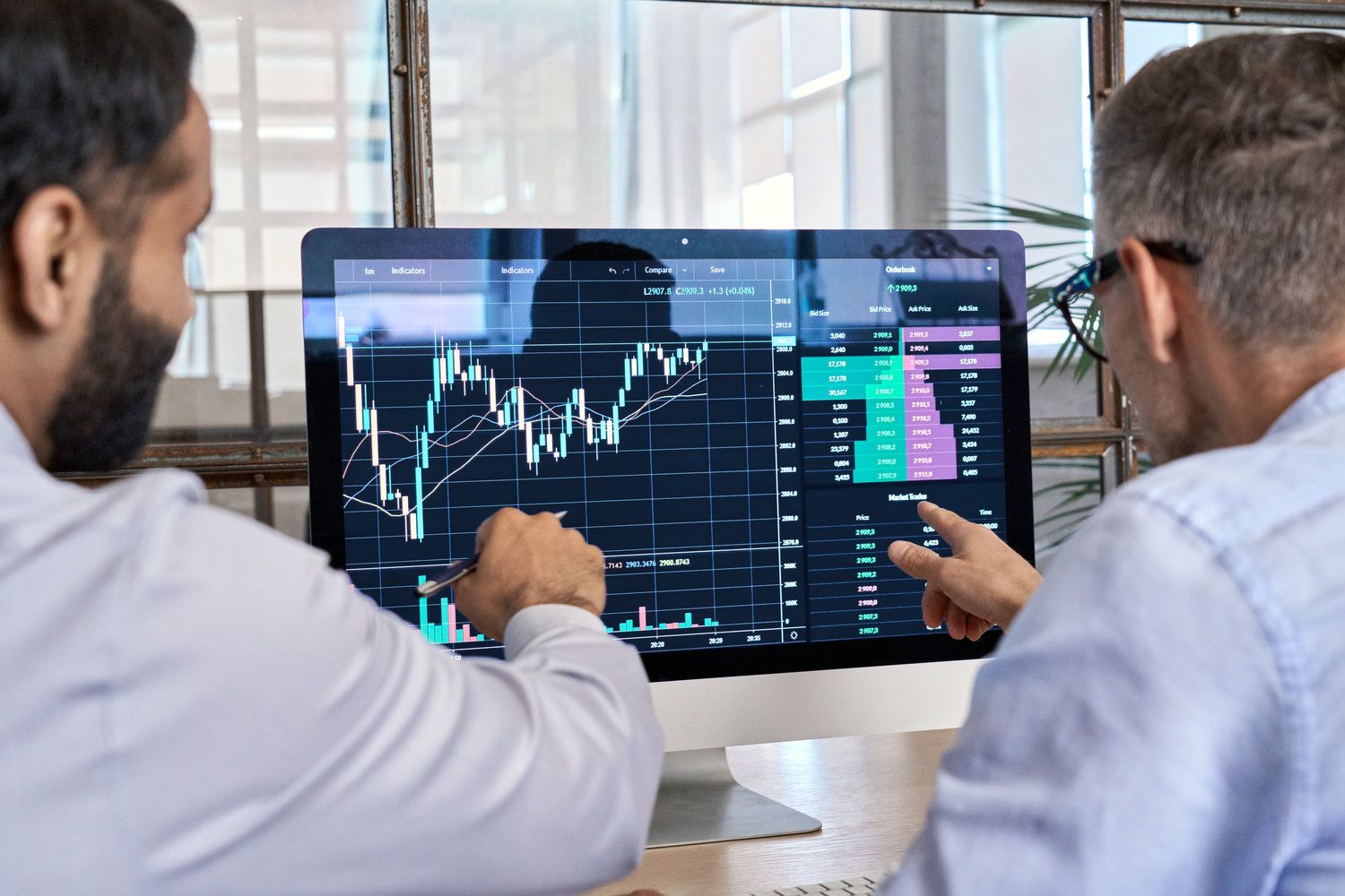 Trending Coins of the Week: RAY and BCH Defy Bitcoin's Slump, Prompting New Altcoin Season