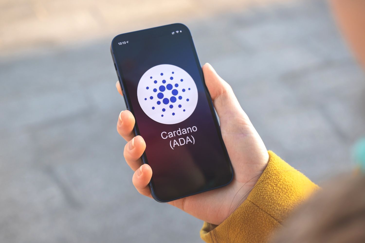 Cardano Bears Push Token Below $0.580 as Selling Pressure Intensifies