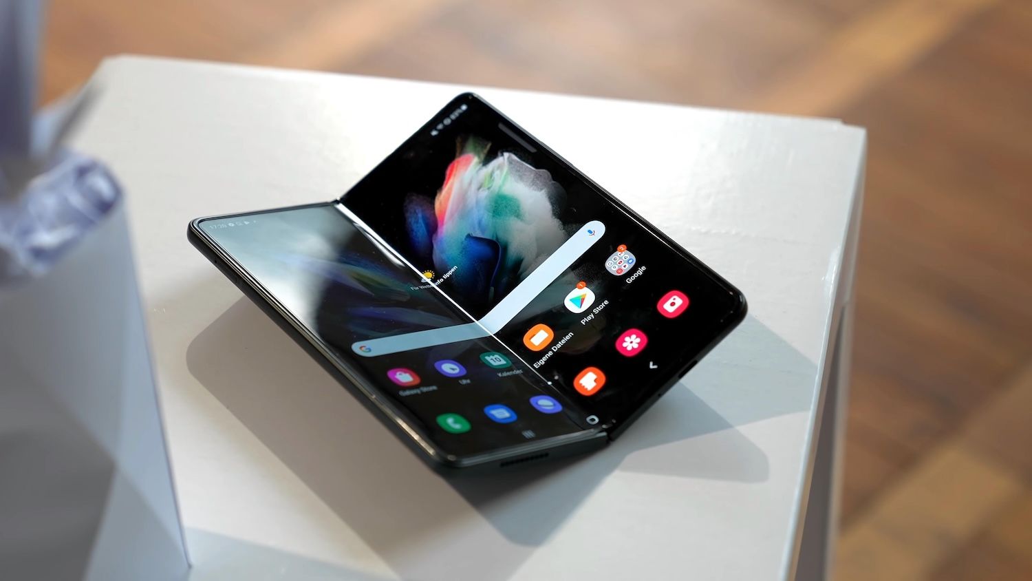 desktop-five-ai-features-make-or-break-samsung-galaxy-z-fold-8