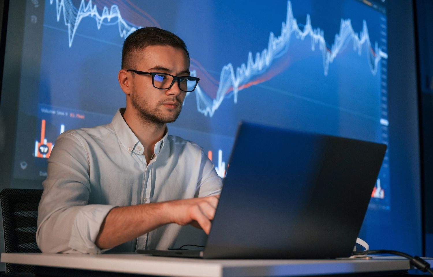 XRP Eyes Rebound After Testing $2.70 Support Level Amid Market Pressure