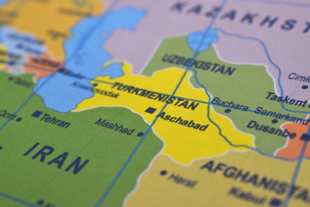 Le Turkménistan légalise le minage de cryptomonnaies tandis que l’Ouzbékistan adopte les stablecoins dans une poussée régionale pour les actifs numériques