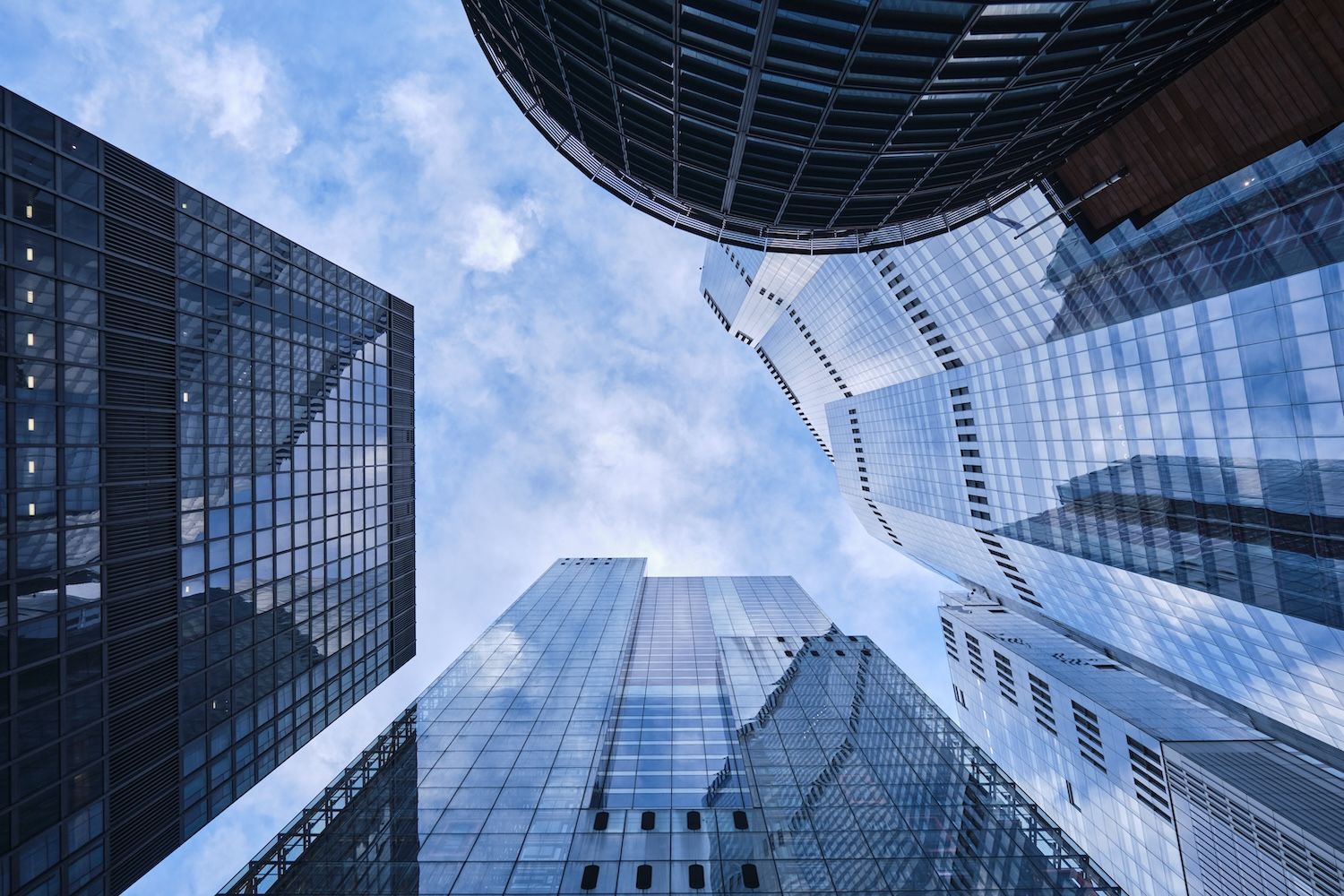 Citi Executive Warns Stablecoin Yields Could Trigger $6.6 Trillion Bank Deposit Flight