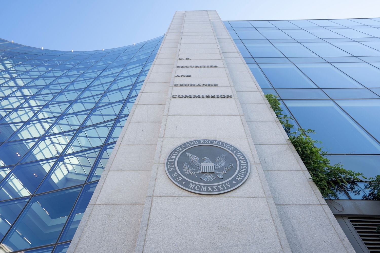 SEC Clears $31 Billion Liquid Staking Industry From Securities Regulations