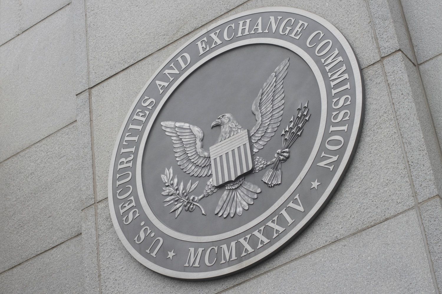 SEC Postpones Ruling on Spot Litecoin ETF, Opens 6-Month Comment Period |  Yellow.com