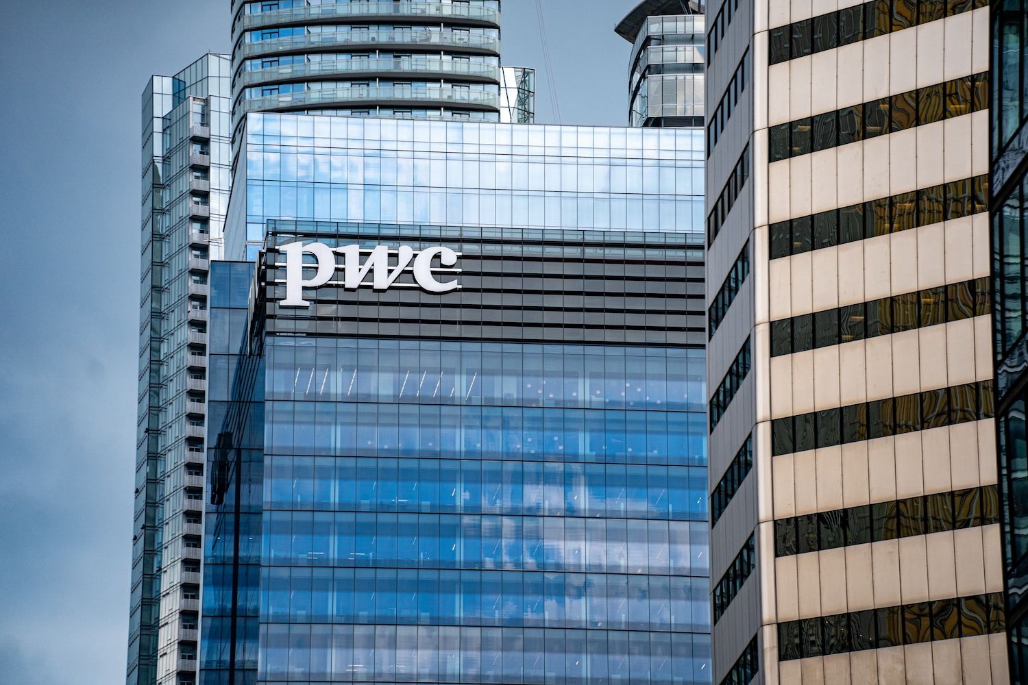 PwC Reverses Cautious Strategy On Digital Assets Following Trump Regulatory Shift