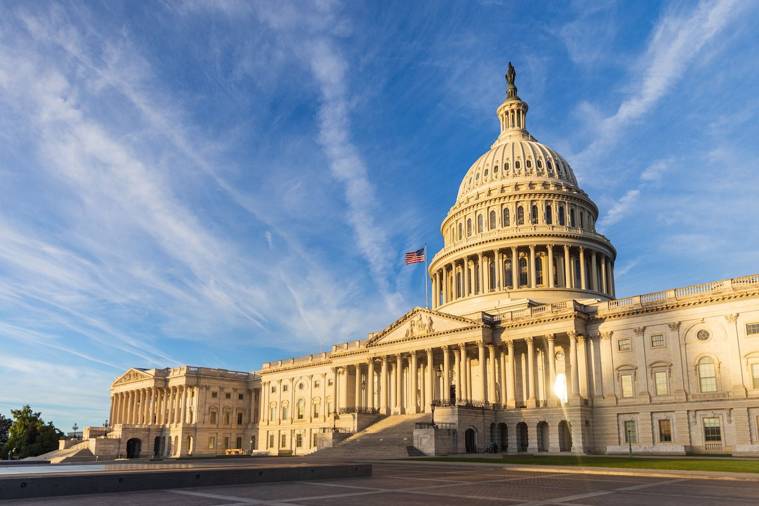 Senate Banking Committee Unveils Digital Asset Framework Amid Record Industry Spending