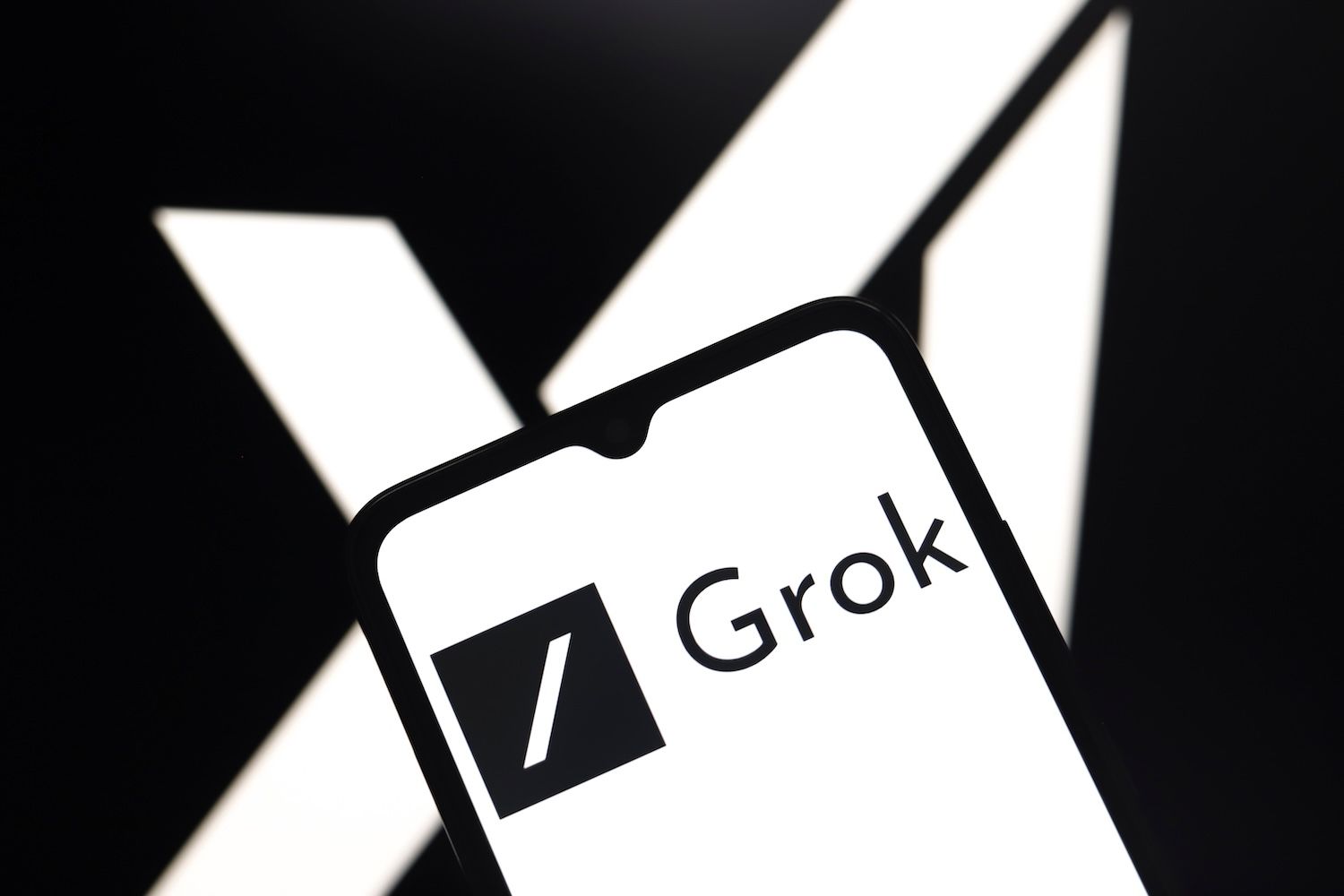 Musk's xAI Partners With Kalshi to Bring Grok 4 AI to Real-Money Prediction Trading