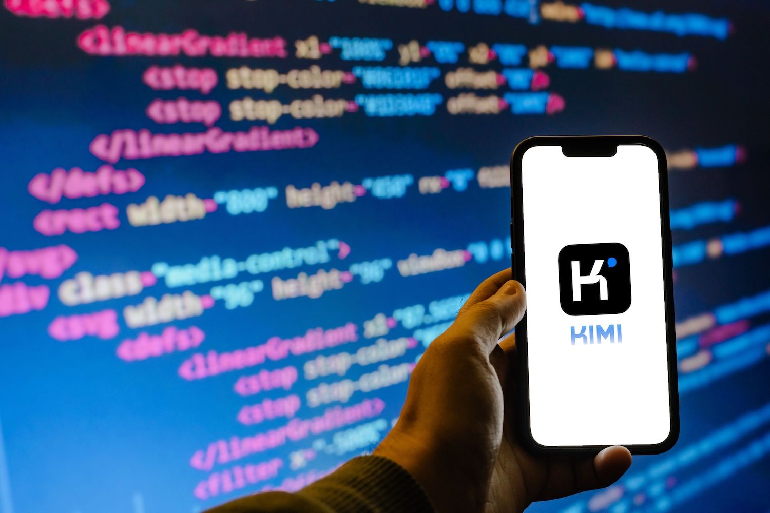 desktop-kimi-k3-sature-les-gpu-de-moonshot-ai-en-moins-de-48-heures-après-son-lancement