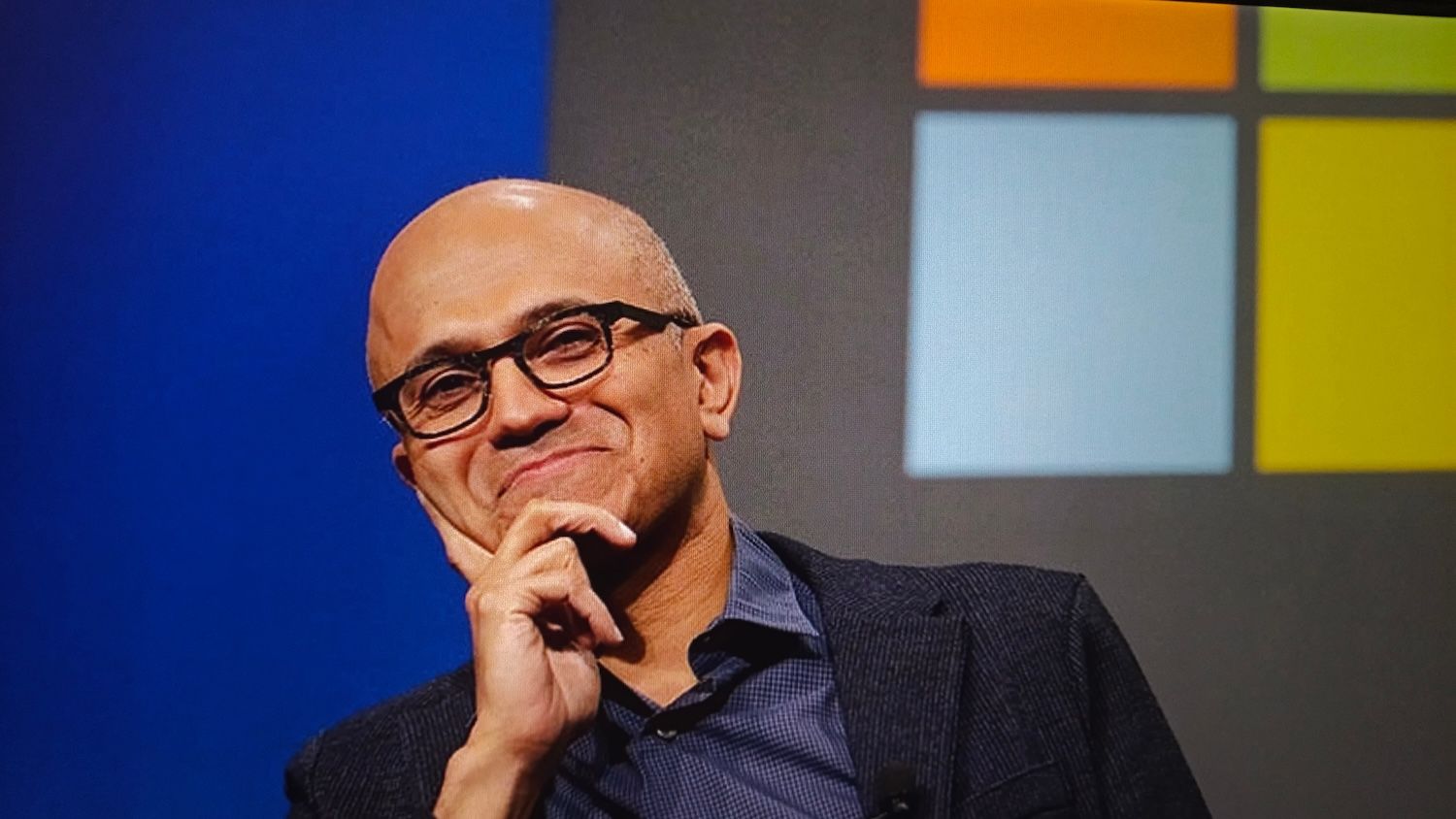 desktop-nadella-domine-seus-sistemas-de-aprendizado-em-ia-ou-entregue-valor-a-poucos-modelos