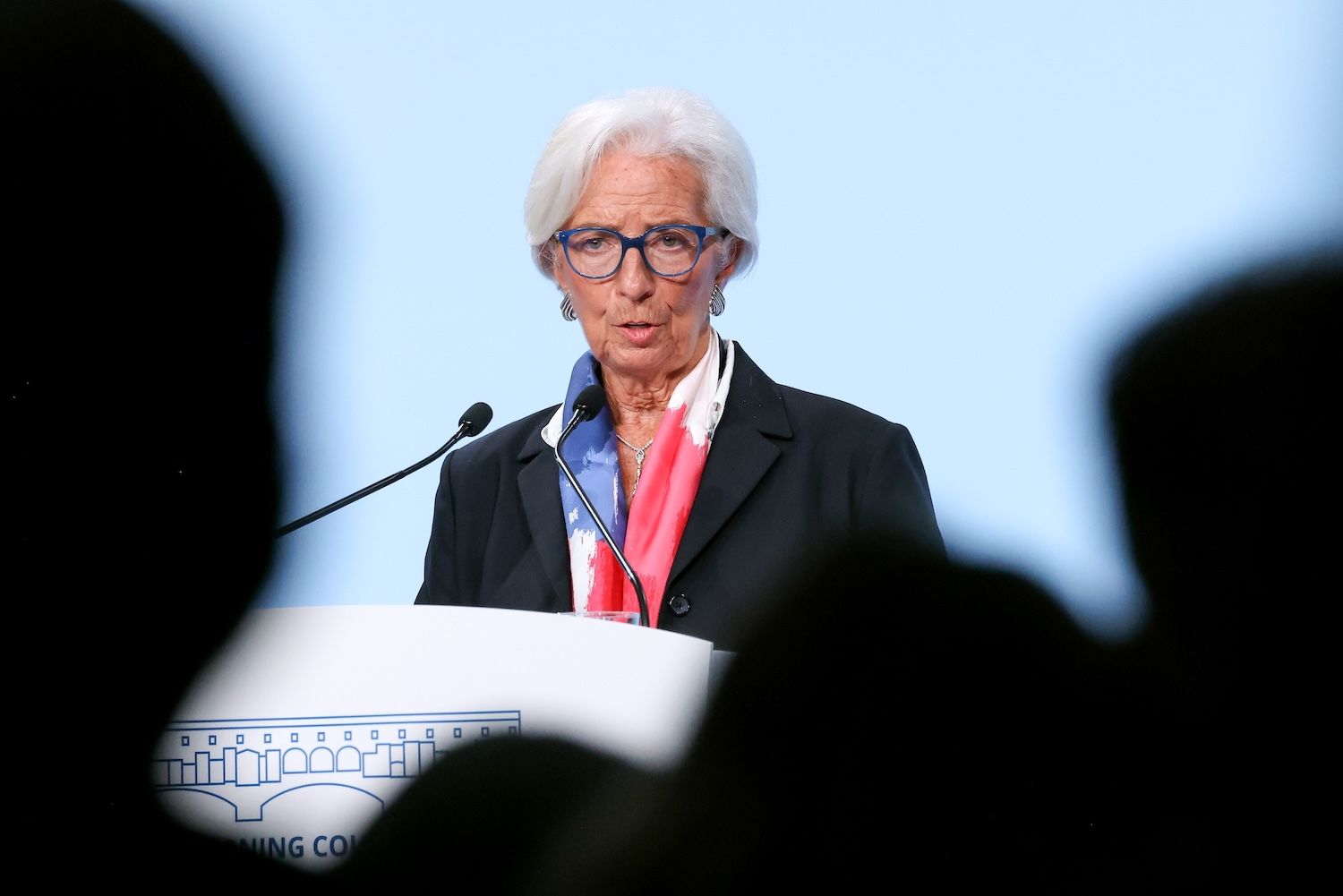 Lagarde drängt nach Stresstest mit 109 Banken auf KI-Abkommen nach Atomvorbild