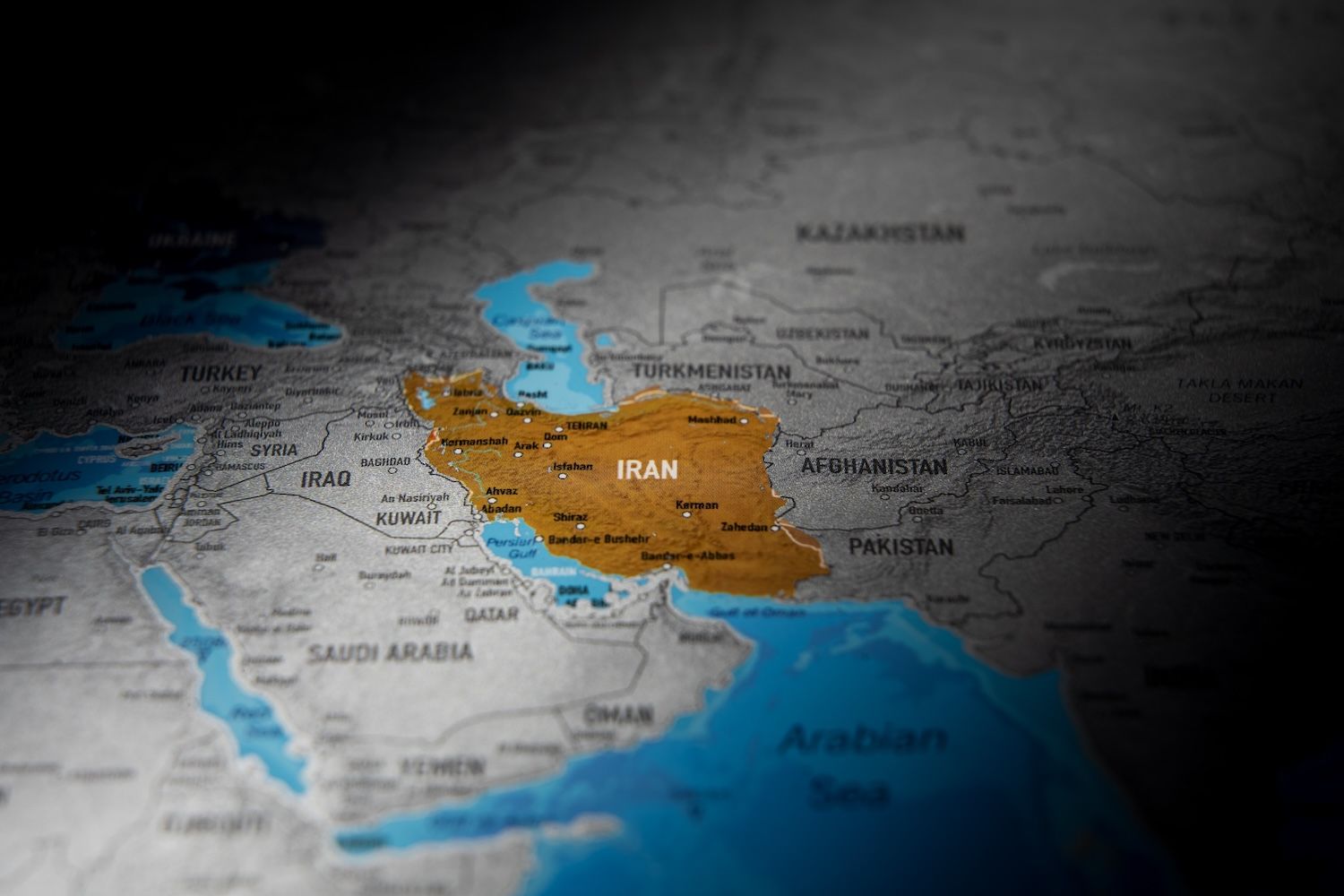 desktop-un-accord-de-paix-états-unis-iran-peut-il-faire-remonter-le-bitcoin-au-dessus-de-64-000-